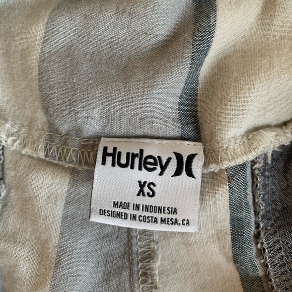 Shorts - Picture 3 of 3